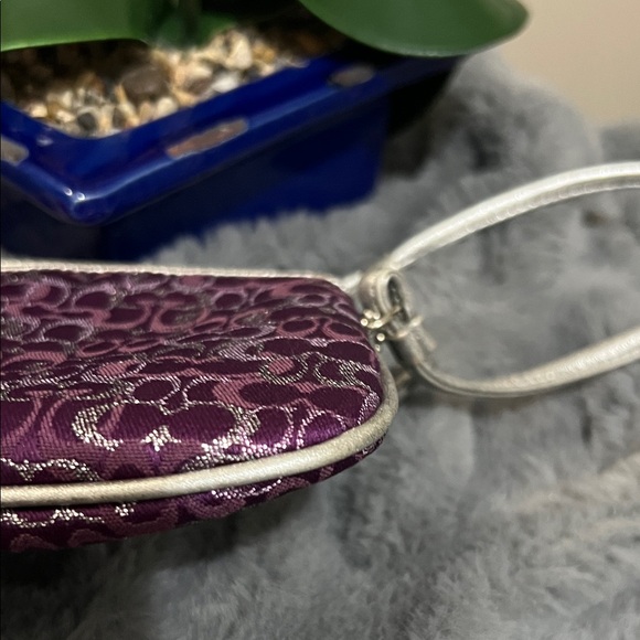 Coach Signature Y2K Lurex Purple and Silver Patterned Wristlet EUC retail $149 - Picture 5 of 8